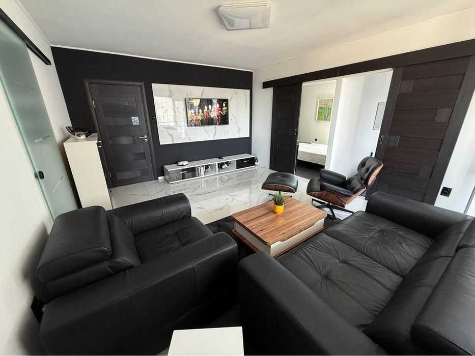 Тристаен имот в кв.Гоце Делчев