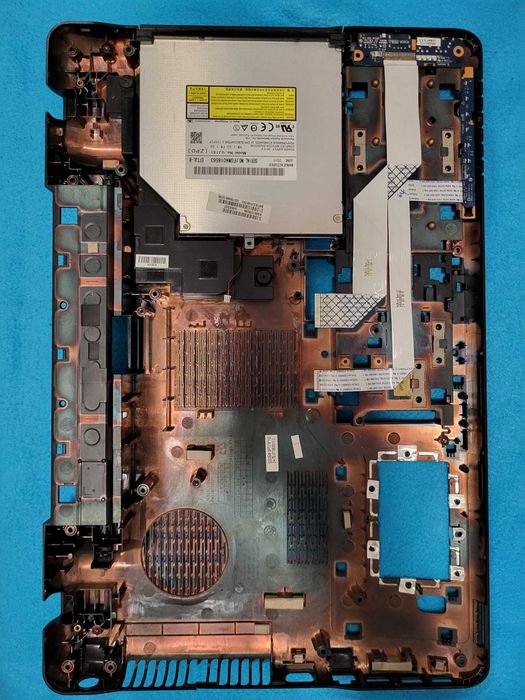 Dezmembrez laptop Toshiba Qosmio X770 / Asus F756UX-T4023D