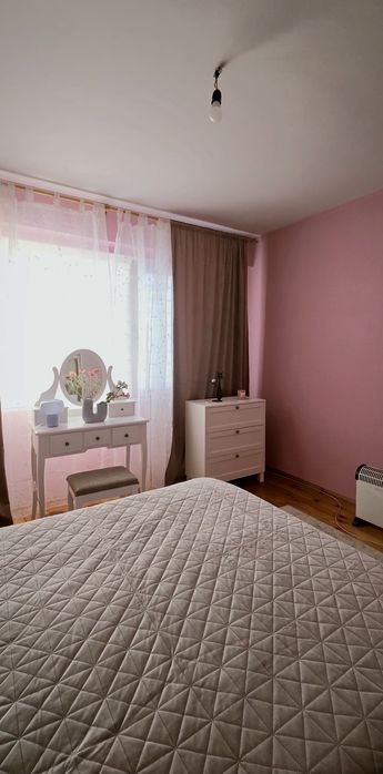 Тристаен, панелен апартамент в кв. Пролет, Горна Оряховица