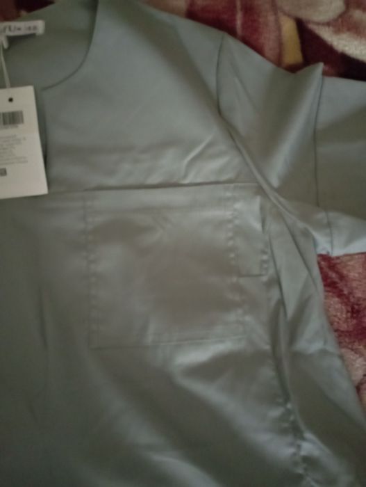 Продам новый мед.костюм