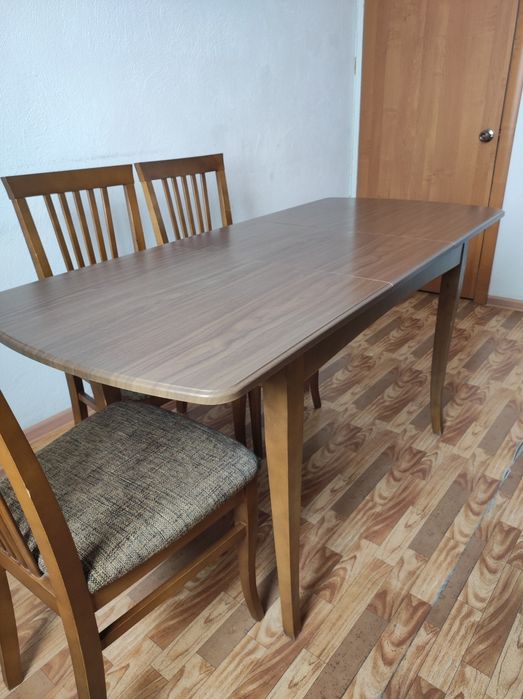 СтолСтол 120*70 (раздвигается до 160). Стулья 6 штук.