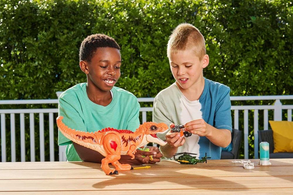 Голям Динозавър със зук и светлина в клетка хеликоптер ROBO ALIVE ZURU