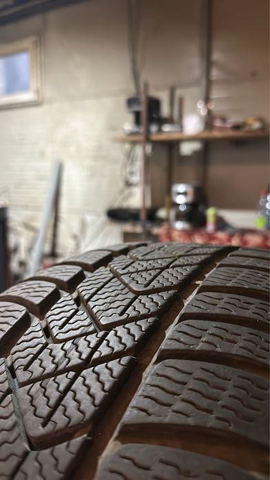 Jante Bmw Seria 5 G30 225 45 17 Anvelope iarna Pirelli Sottozero RSC