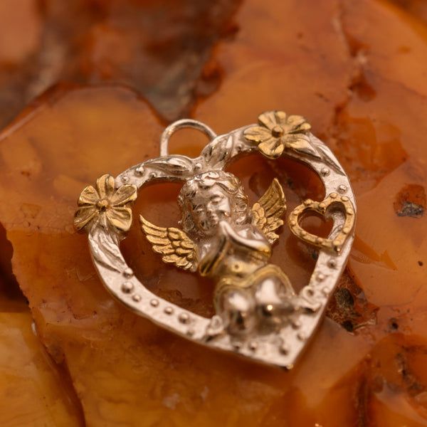 Сребърен медальон 925 „Ангел в сърце“ | Талисман за любов и закрила