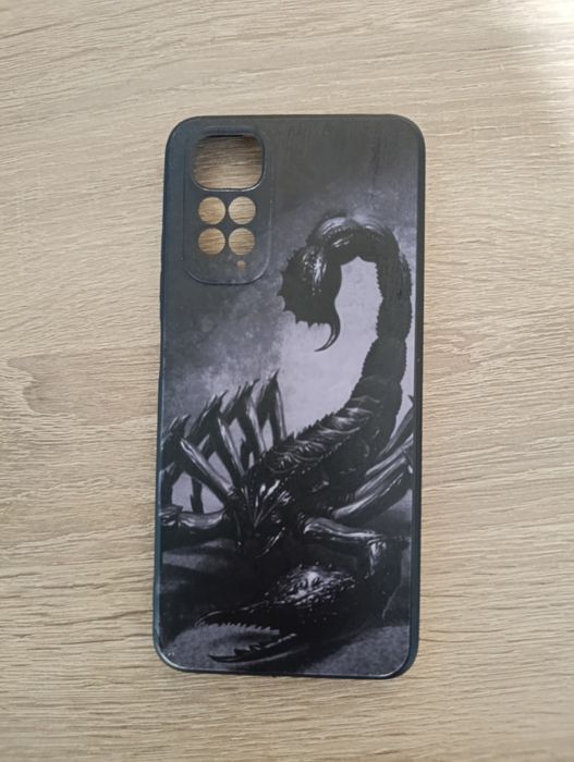 Продават се 9 калъфа на Redmi Note 11s