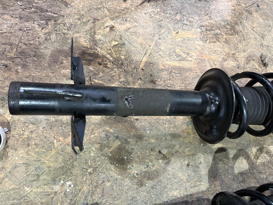 Fiat ducato 2.3d 120кс multijet 2021 година Десен Амортисьор с Пружина