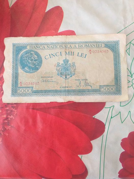 Vand pentru colectionari bacnota de 5000 lei  din anul 1945