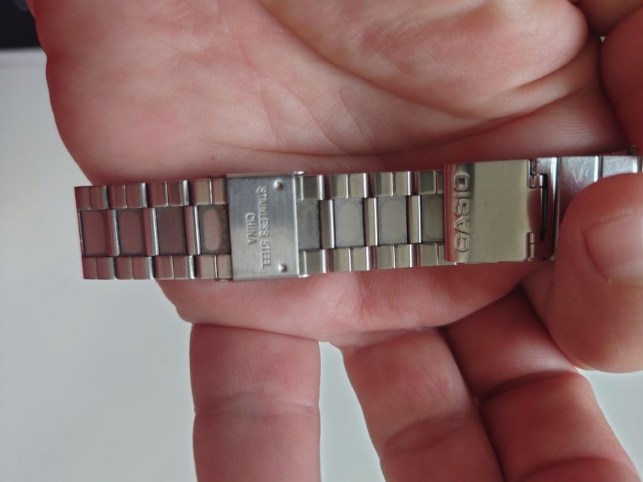 Продам часы Casio B650WD-1A.