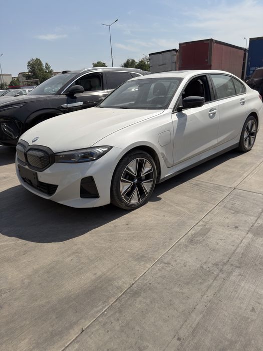 BMW i3 40L nigit sport 2024 yil
