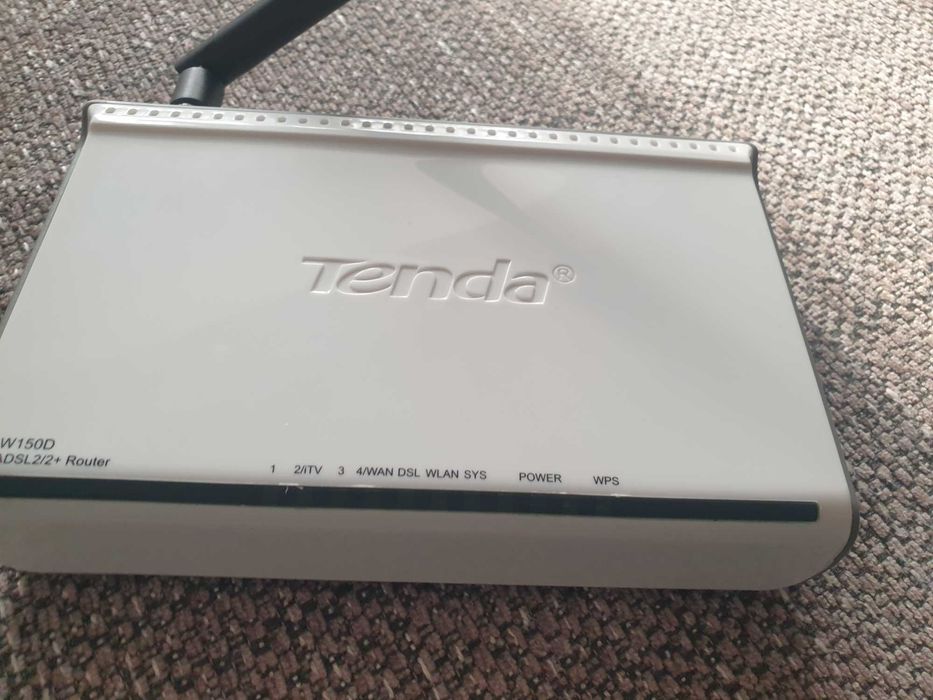 Router Wi-Fi Wireless-N Tenda W150D nou
