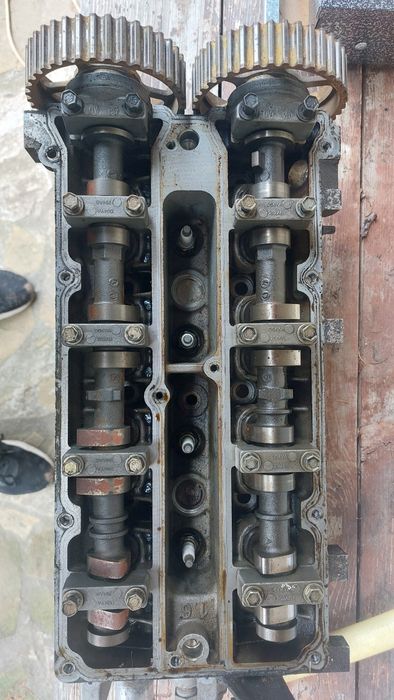 Цилиндрова глава Форд фокус 2006г