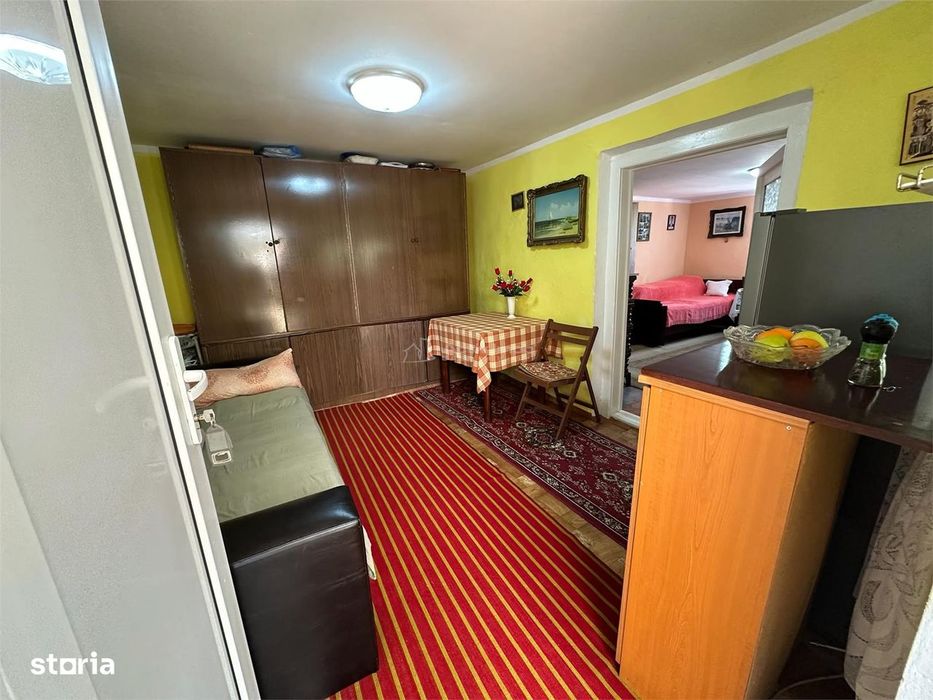 Casa Cocheta, Locuibila imediat,  cu Gradina si Curte,1500mp., Com.Bir