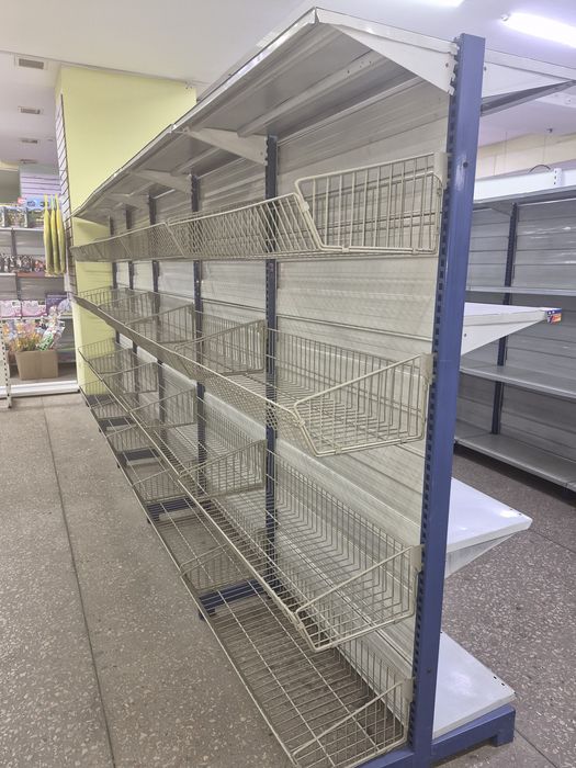 Продам стеллажи б/у