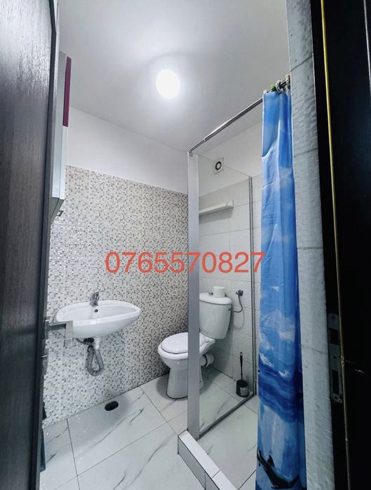 Vand Garsoniera in bloc nou 2020