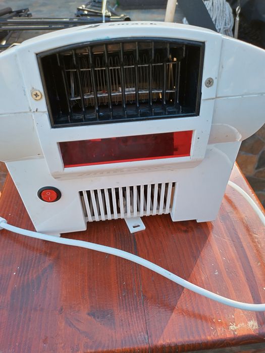 Uscator de maini cu senzor, alb