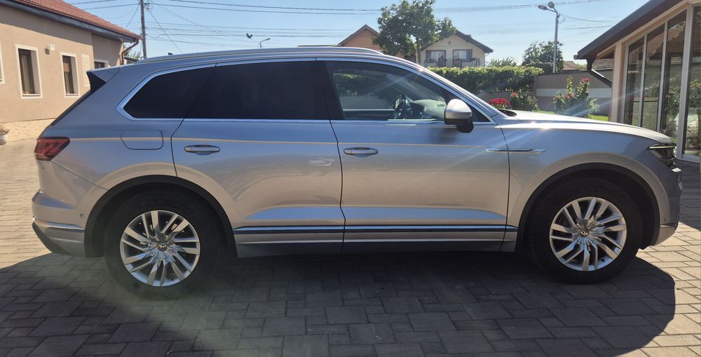 VOLKSWAGEN Touareg 2018 — imagine 4