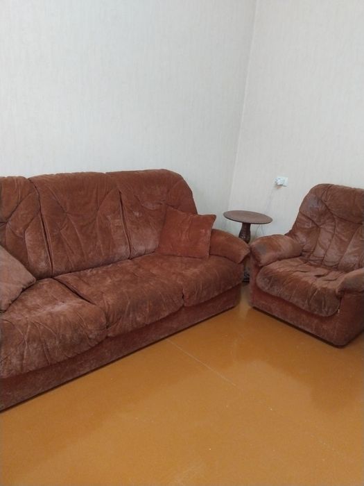 Диван раскладной и кресла б/у