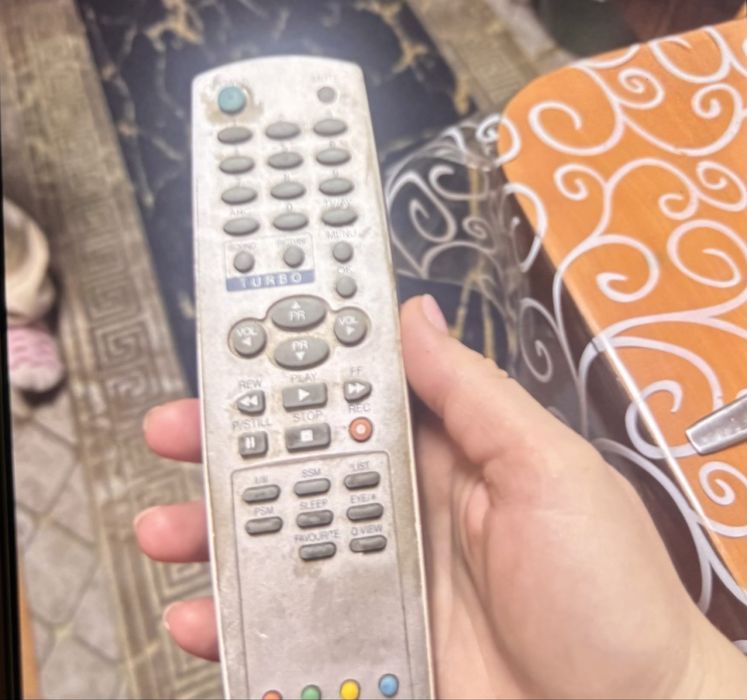 Отдам телевизар за три плитки казахстан