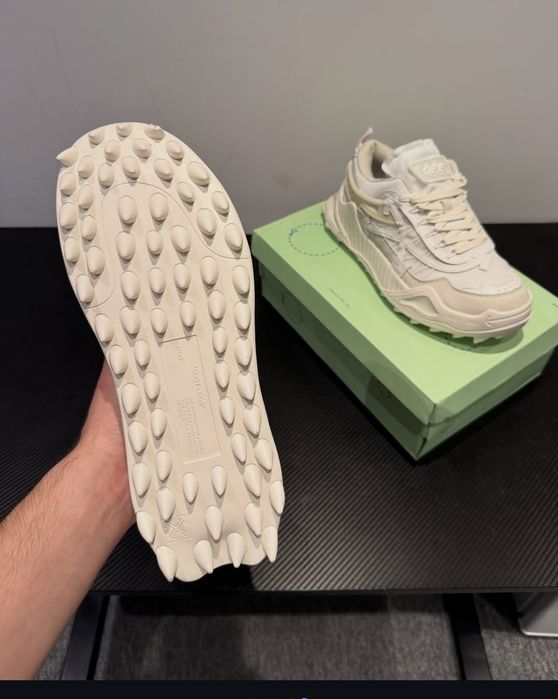 Off White Odsy-1000