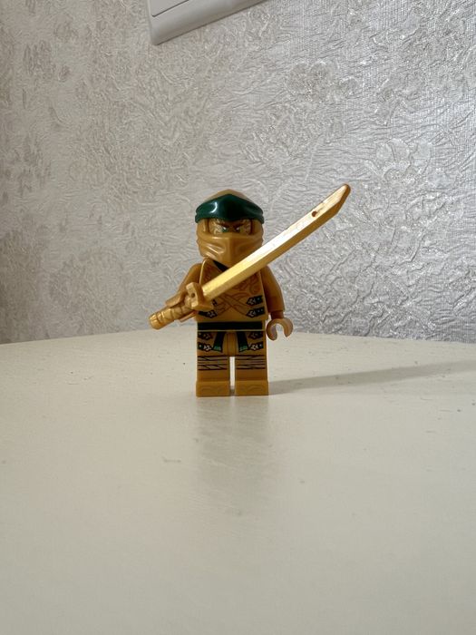 Продам лего минифигурки ниндзяго