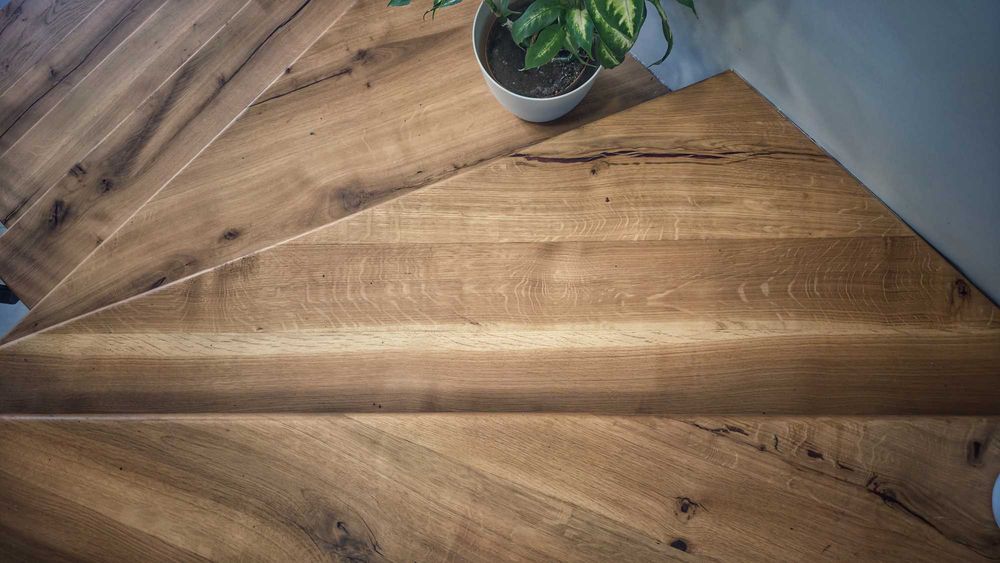 Trepte din lemn de stejar