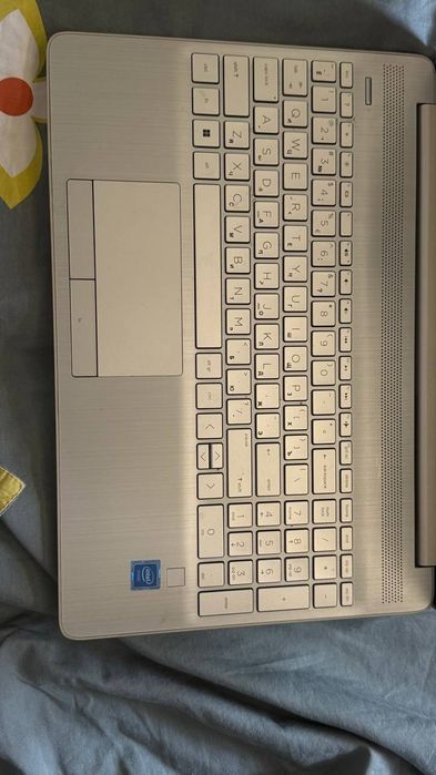 Hp notebook kompyuter srochni sotiladi