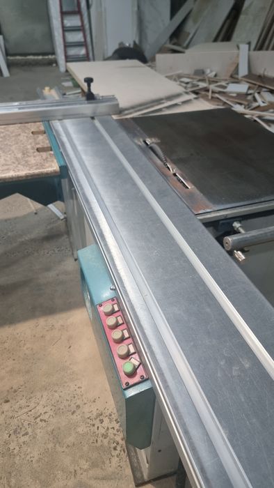 Продам форматно-раскроечный станок