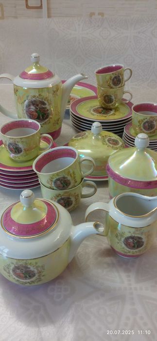 Продам сервиз Мадонна