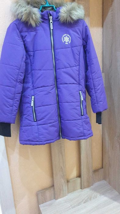 зимняя куртка на девочку 10-12 лет