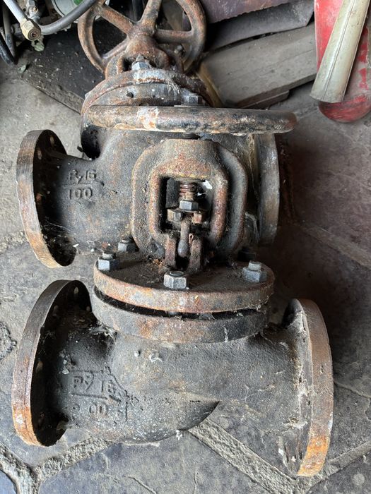 Продам задвижку.