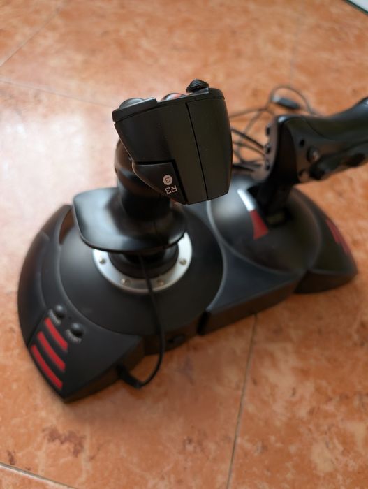 Thrustmaster T Flight HOTAS v2