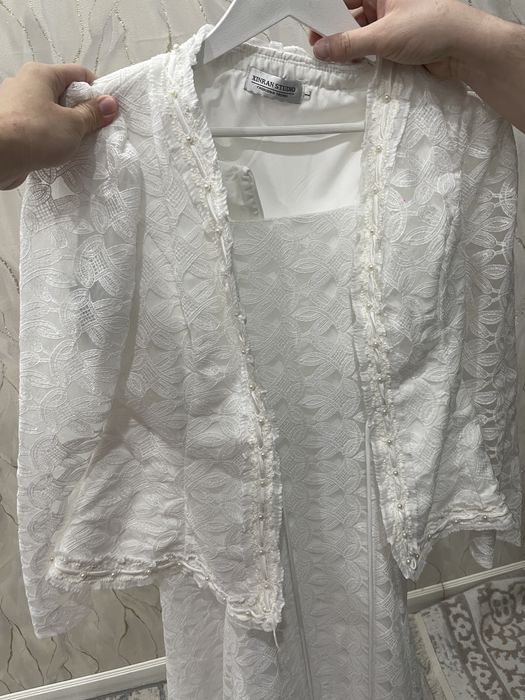 Платье белое 46 L размер