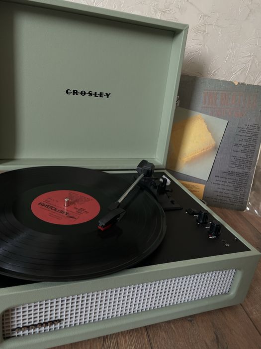 Виниловый проигрователь