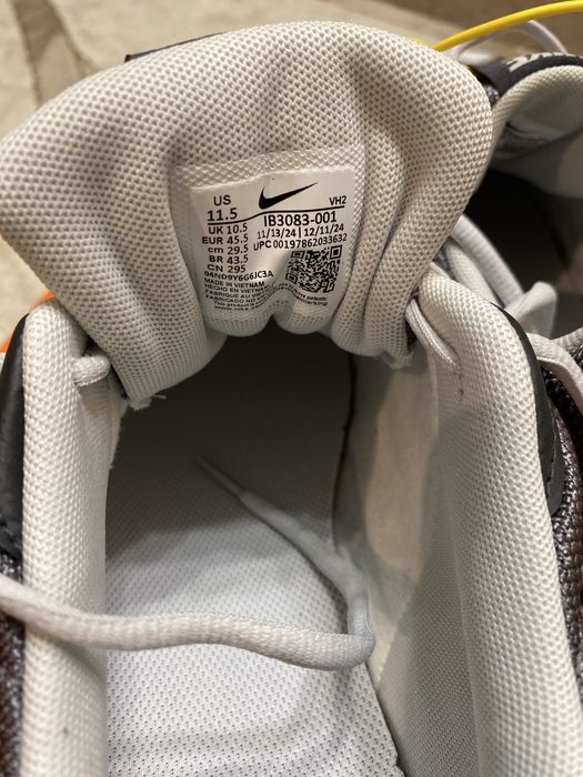 Кросовки Nike (оригинал) р. 45,5 торг.