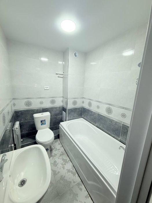 5 qavatda joylashgan.