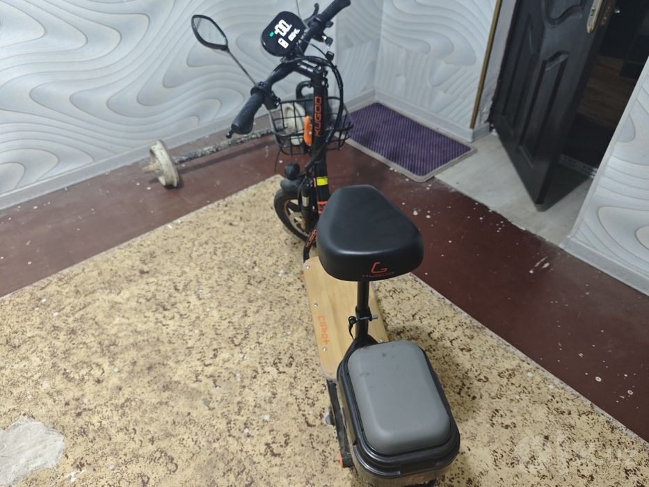 Elektronni Skuter KUGOO C1Pro+
