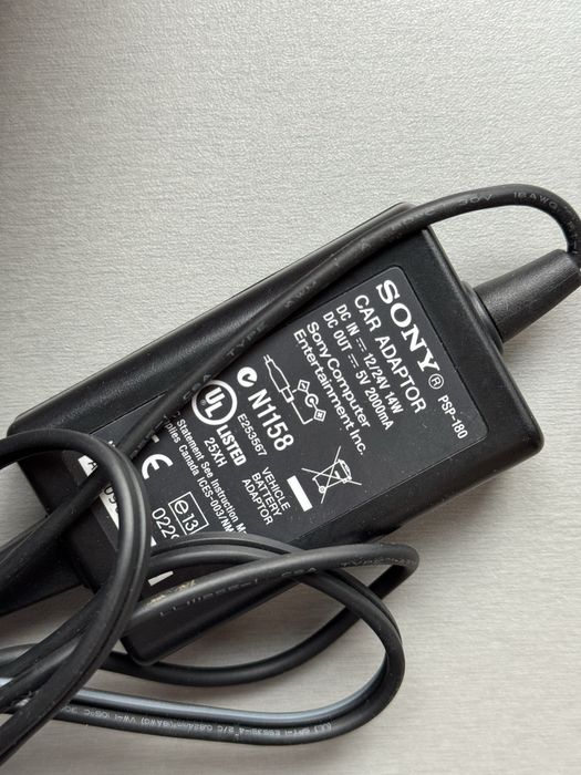 Оригинално зарядно Sony Psp за автомобил