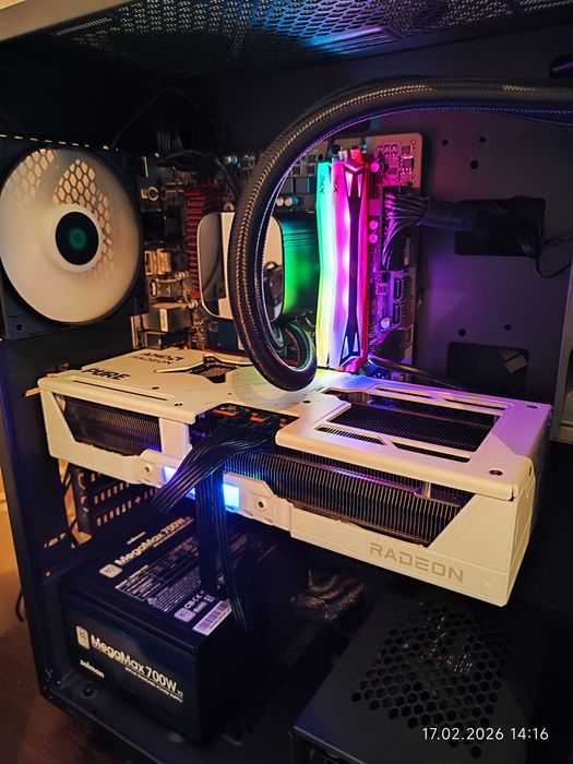 Видеокарта Sapphire Pure AMD Radeon RX 9070 XT OC 16GB - Гаранция!