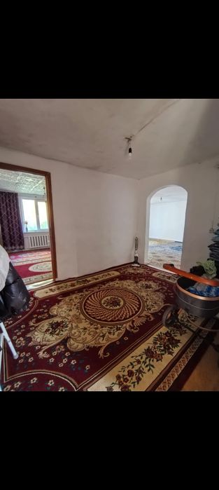 Продам дом в жилянке район тихий возле детского сада
