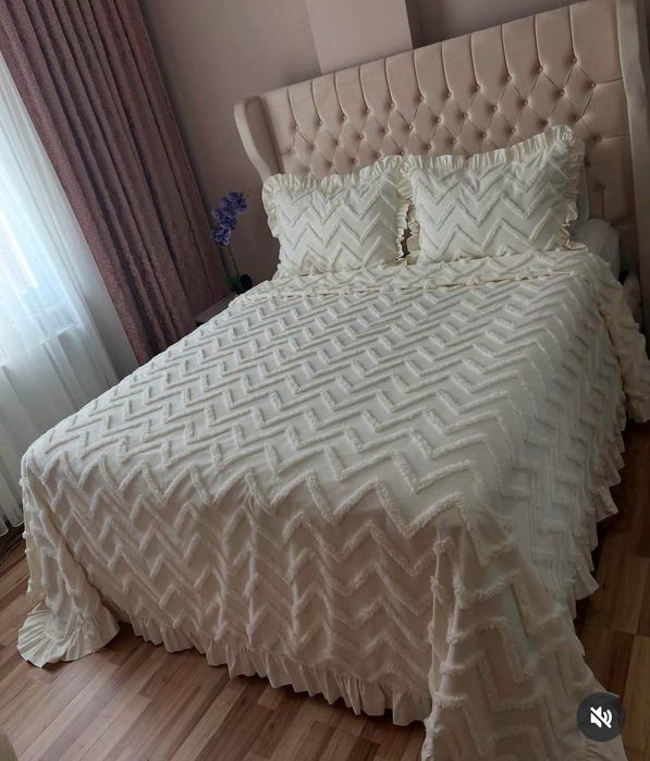 Вълшебен Комплект с Романтични Воали за Вашата Спалня!