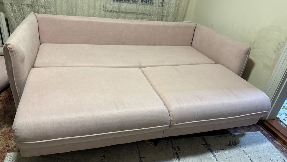 Диван двухместный