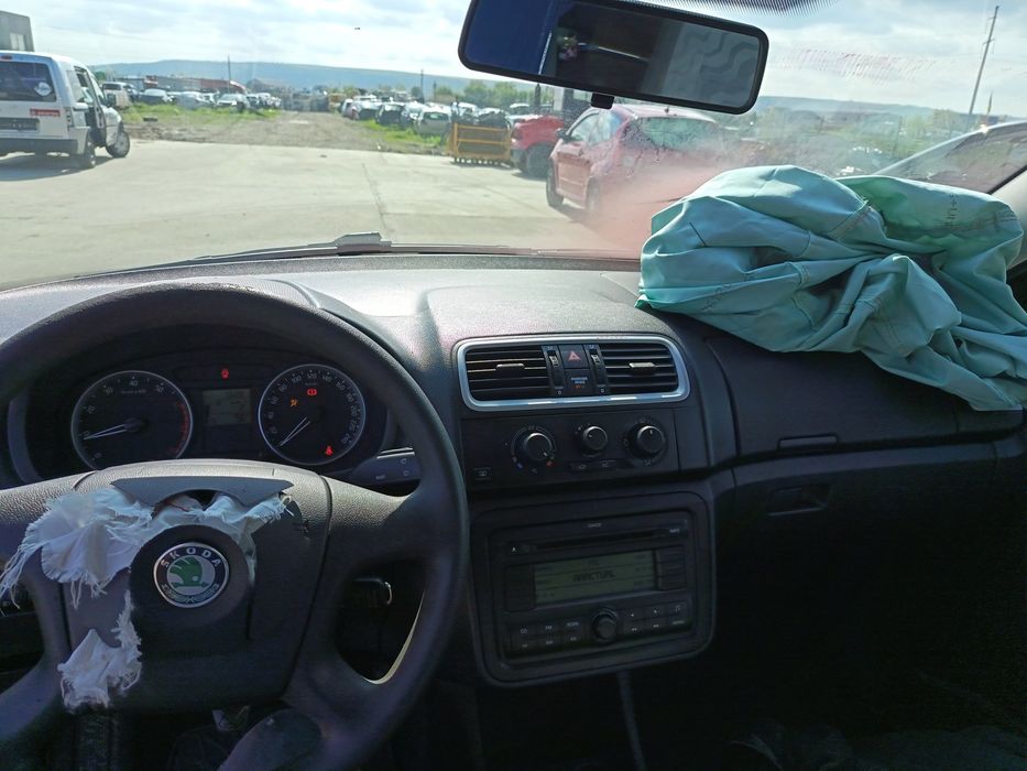 Dezmembrez Skoda Fabia 2 (5J, 542) [Fabr 2007-2014]