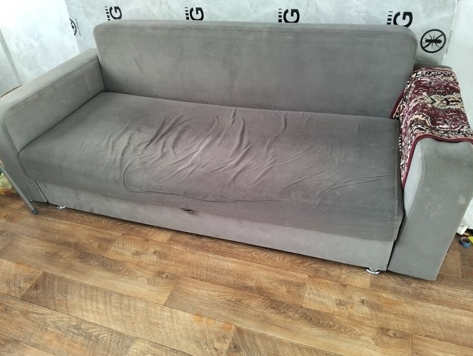 Диван старый, продам за 10 тыс