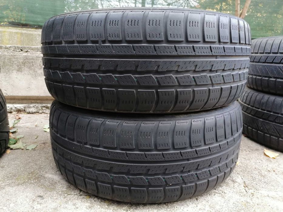 225/55/17 2бр.Roadstone Зимни гуми