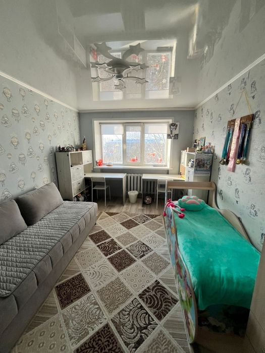 Трехкомнатная улучшенная с ремонтом