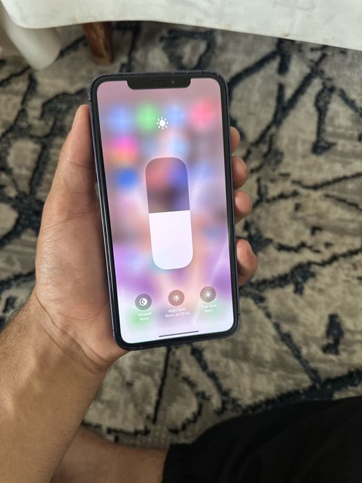 Iphone xs Max 17 pro max korpusda
