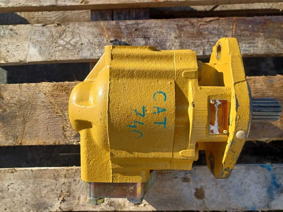 Pompa hidraulica Caterpillar 740B - Piese de schimb Caterpillar