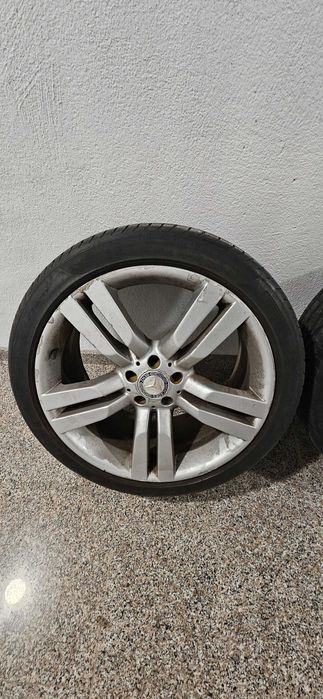 Оригинални джанти Mercedes 20 цола с гуми Pirelli
