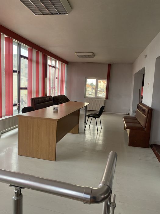 Vand /inchiriez spatiu comercial