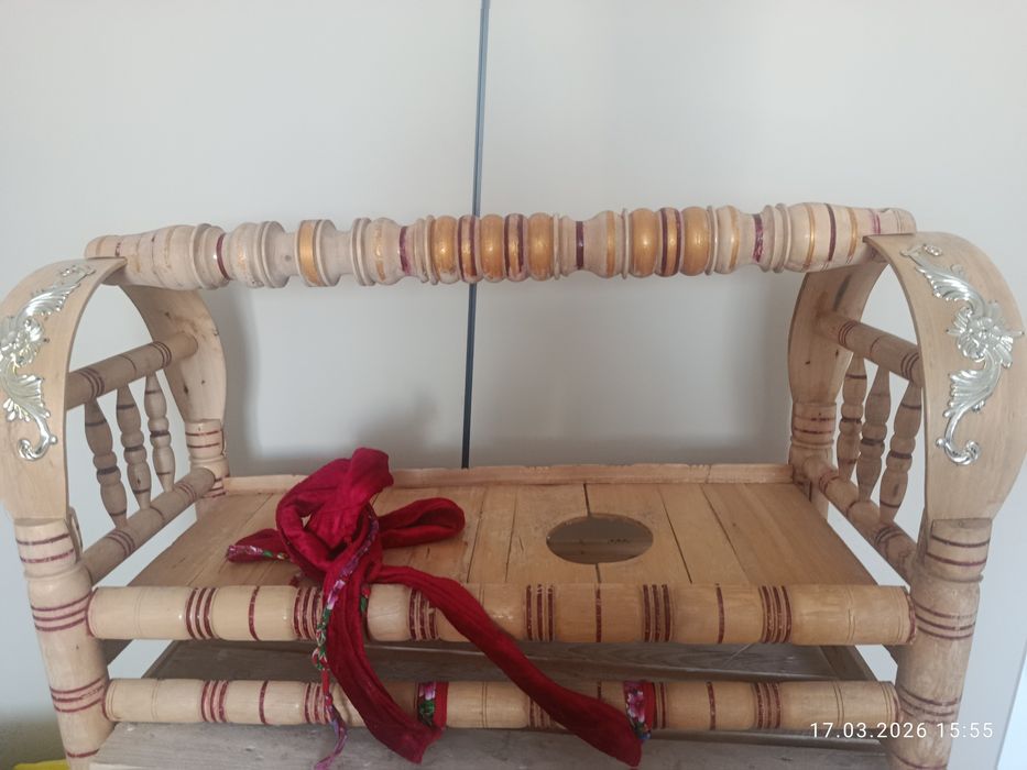 Бесик сатылады агаштан